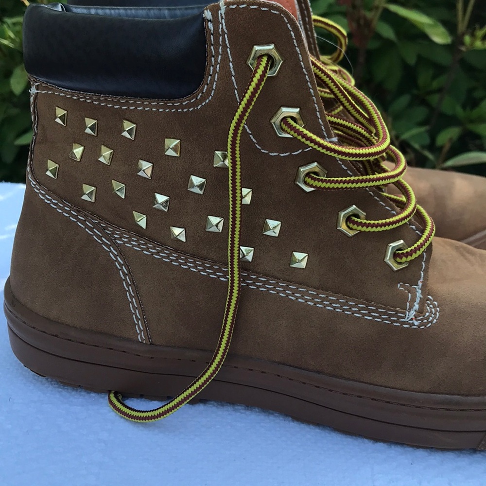 Boots! - Picture 2 of 6